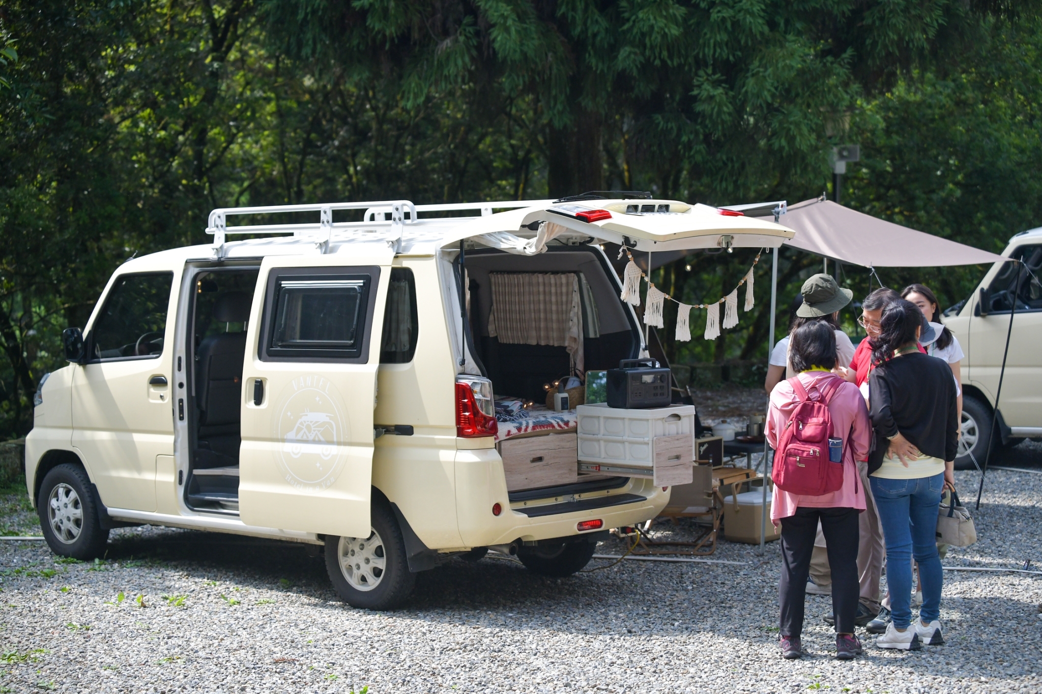 Vantel美學車中泊